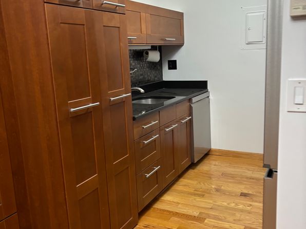 50-56 Broadlawn Park APT 208