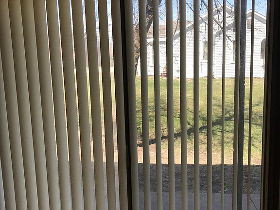 4th image of 2420 Park Ave