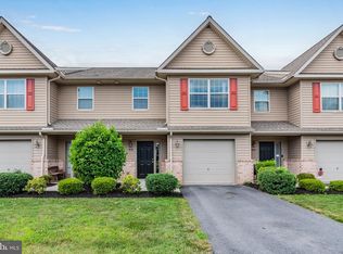 6 Brook Side Dr, Carlisle, PA 17013