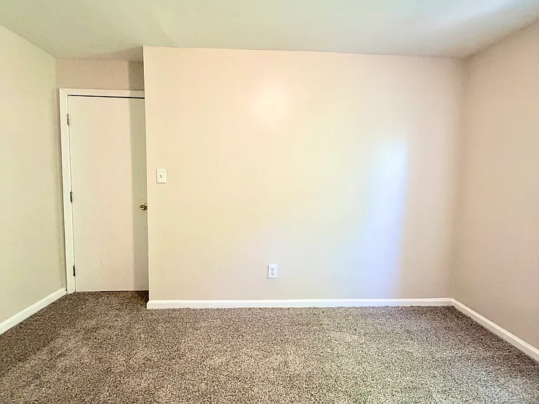 5417 Nelson Ave — Photo 15