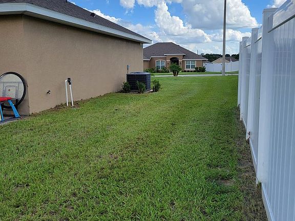 4th image of 1466 Eagle Crest Blvd