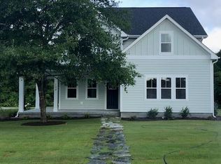 104 Watchtower Ln, Newport, NC 28570