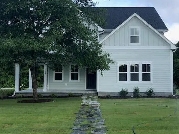 104 Watchtower Lane, Newport, NC 28570