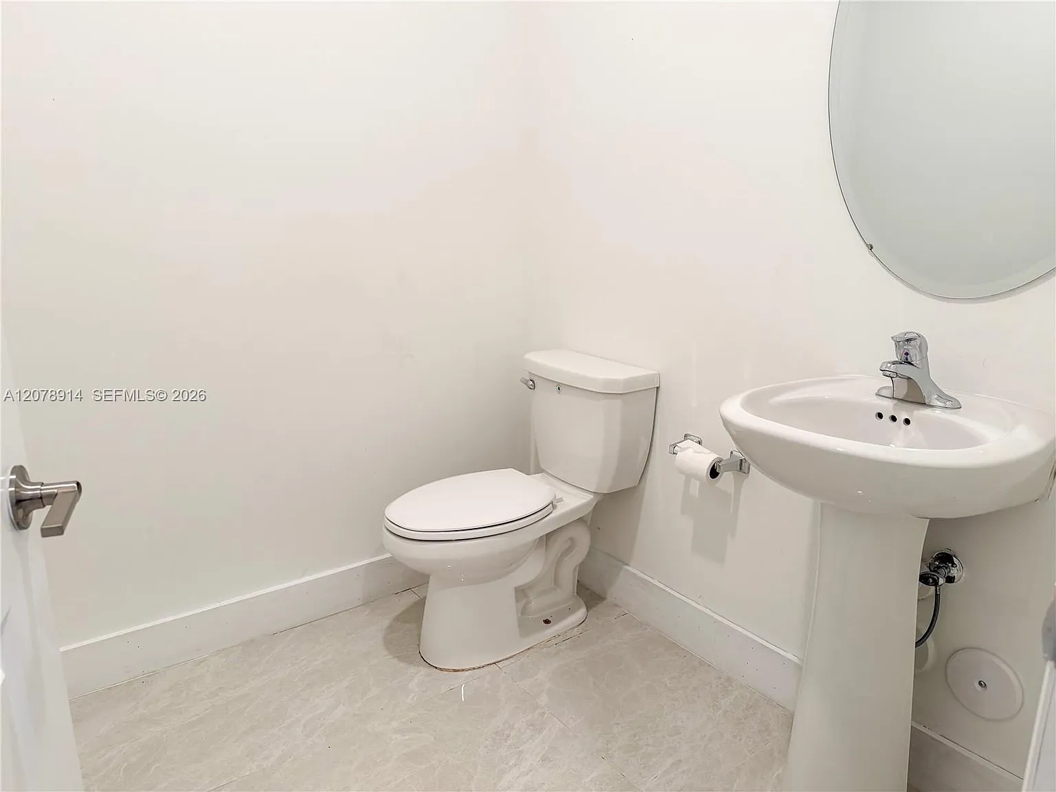 4 bed, 3.5 bath, 3094 sqft, $4,200 — Photo 4