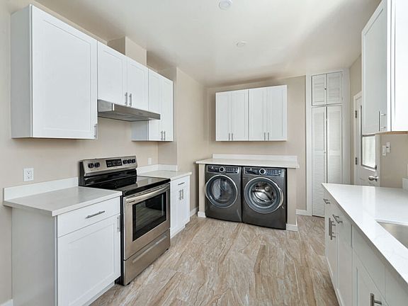 2nd image of 2359 Francisco St #2359