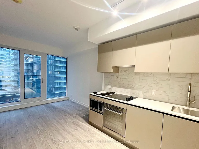 55 Mercer St #1207 — Photo 2