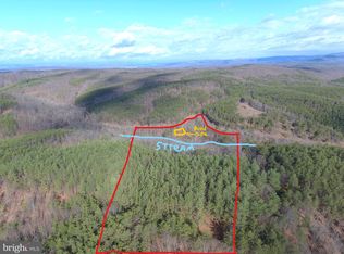 16 Mountain Air Dr, Springfield, WV 26763