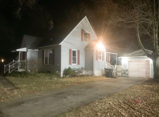 351 Kelly St, Rome City, IN 46784