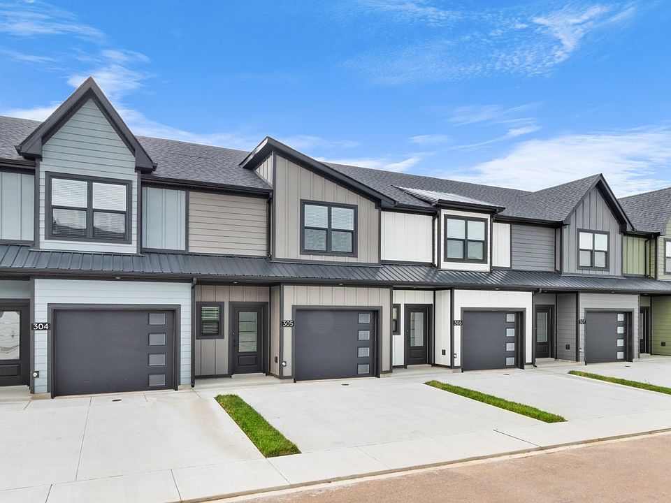 1st image of 304 Jonathan Wade Cir
