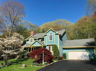 9 Briarwood Rd, Lincoln, RI 02865