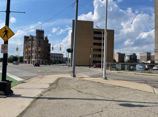 529 W Grand Riv, Detroit, MI 48226