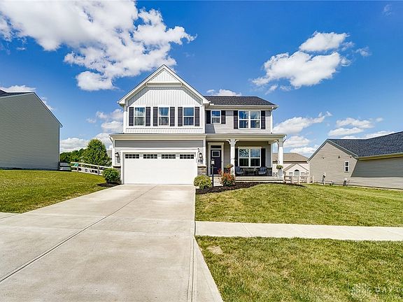 2nd image of 3653 Garrett Dr