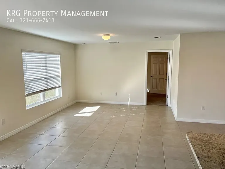 4018 NE 9th Ave — Photo 3