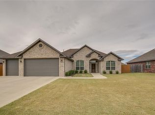 1201 Chattie Dr, Centerton, AR 72719