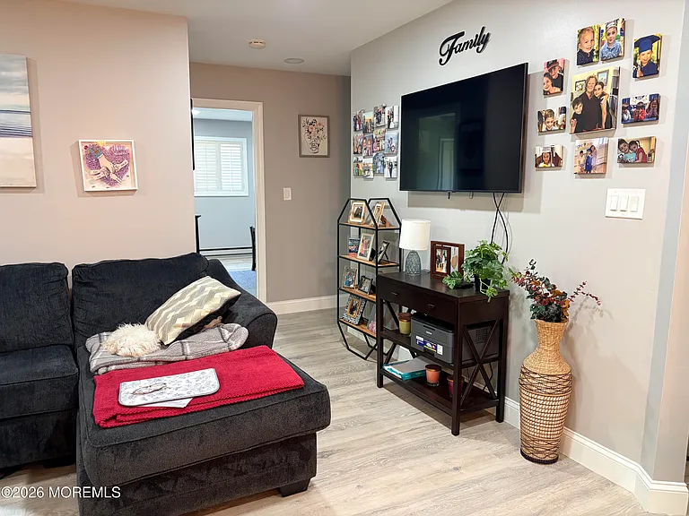 108 Manchester Ct — Photo 6