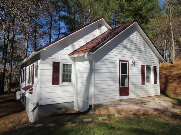 110 Cox St, Galax, VA 24333