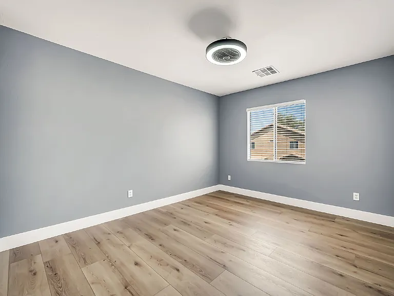 2422 E Olivine Rd — Photo 28