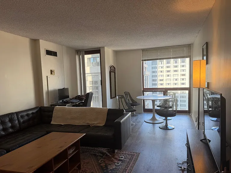 402 Harper Ave — Photo 10