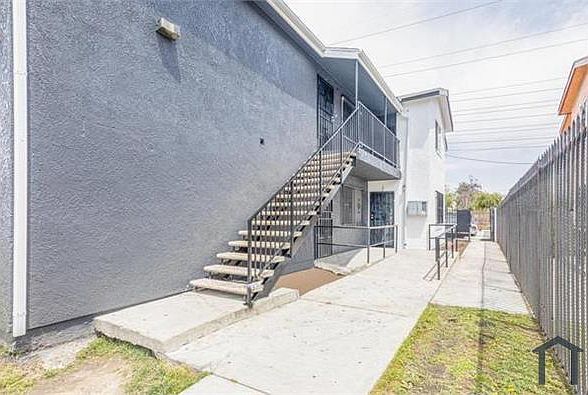 1st image of 1535 E 92nd St #3