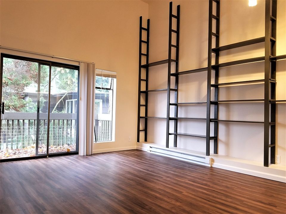 1st image of 5231 22nd Ave NE APT 7