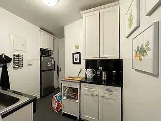 Rented by Rita S Citrin, LREB