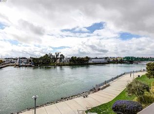 2867 Regatta Dr, Oakland, CA 94601