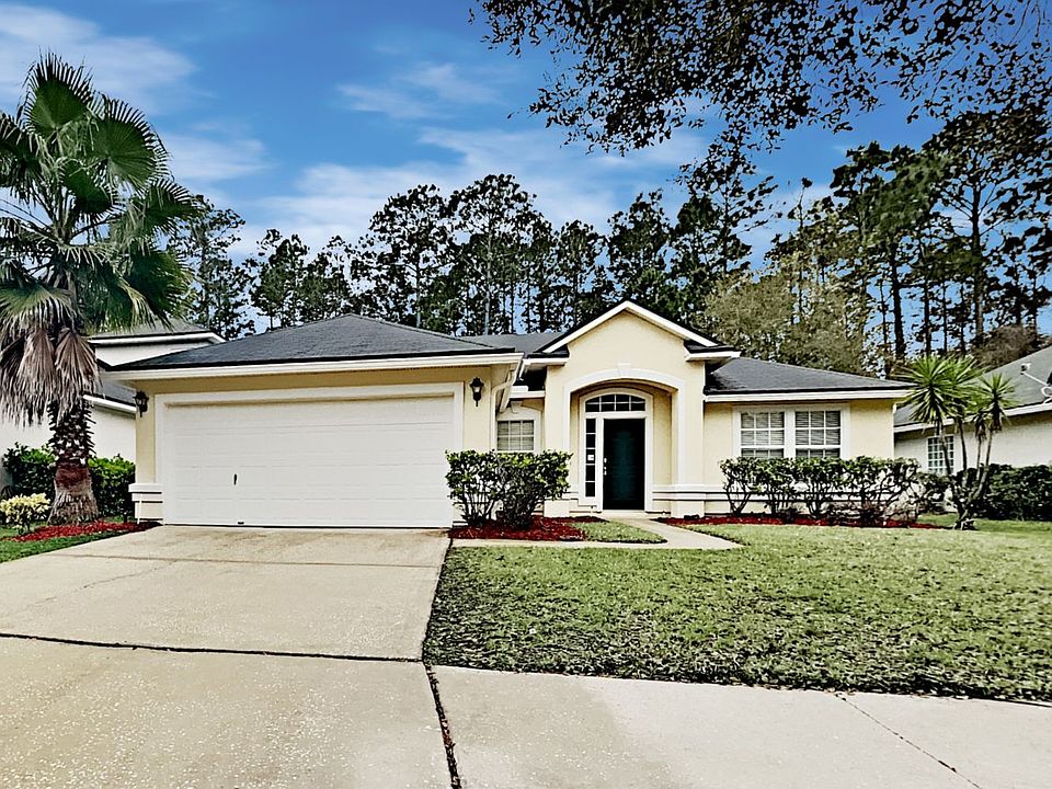 1st image of 14686 Silver Glen Dr E