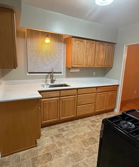 New kitchen counter, faucet and sink
