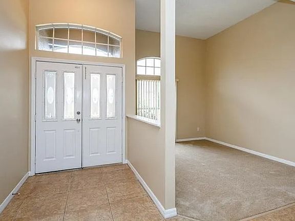 3rd image of 12687 Waterhaven Cir