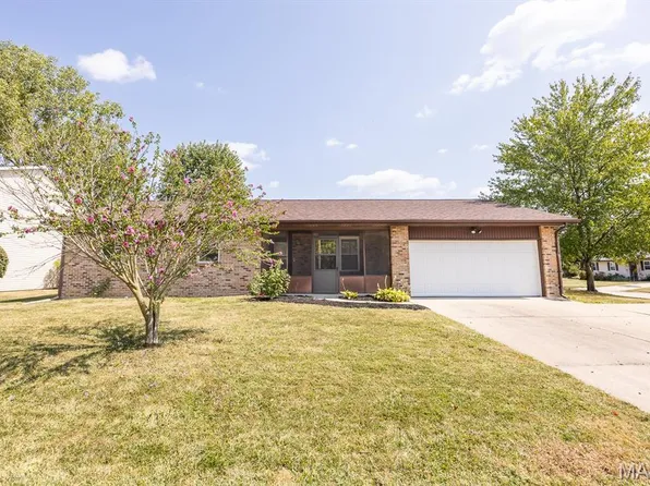 2 Catalina Dr, Fairview Heights, IL 62208