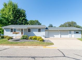 400 8th St W, Browerville, MN 56438