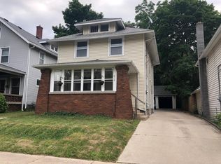 612 Lincoln Ave NW, Grand Rapids, MI 49504