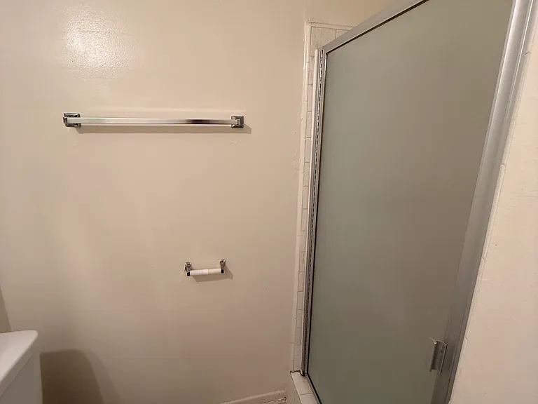 15163 Sherman Way #7A — Photo 9