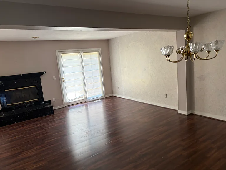 5055 Bristol Ct — Photo 10