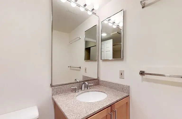 347 Franklin St #401 — Photo 13