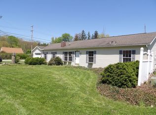 1040 Marshall St, Conneaut Lake, PA 16316