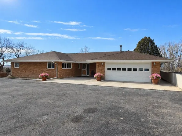 2443 W Main St, Riverton, WY 82501
