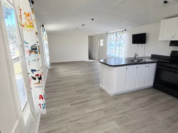 2110 Absher Rd, Saint Cloud, FL 34771