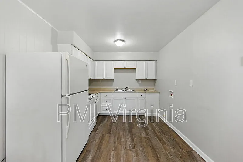 2 bed, 1.0 bath, 700 sqft, $995 — Photo 4