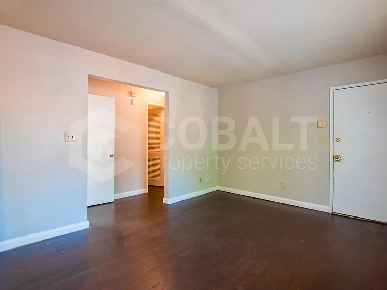 954 Saint Charles Ave NE #7 — Photo 3