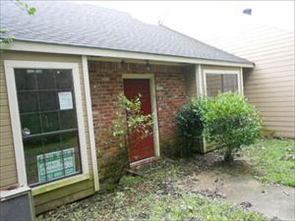 2nd image of 1820 Carolyn Sue Dr APT I