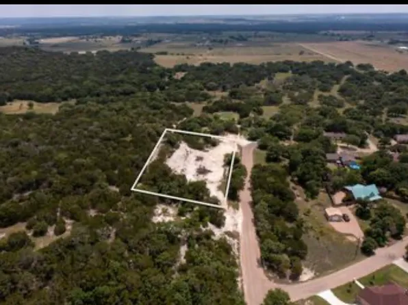 409 Rolling Hills Rd, Gatesville, TX 76528