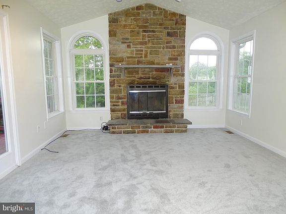 2nd image of 10816 Hamiltons Crossing Dr