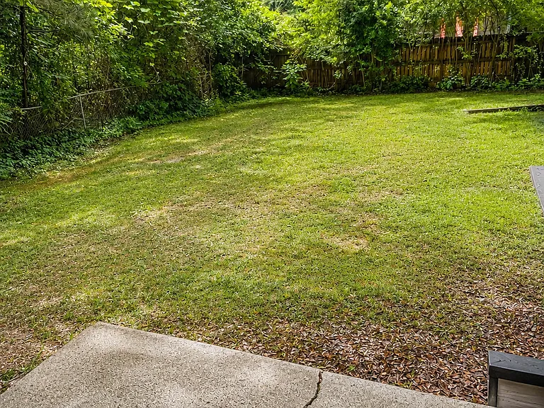 2196 Knoll Dr — Photo 8