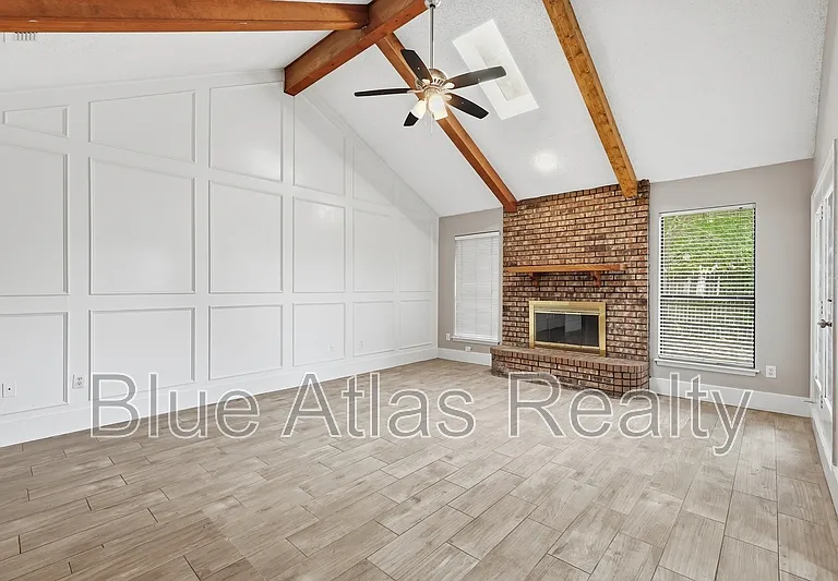 6526 Aires Dr — Photo 5