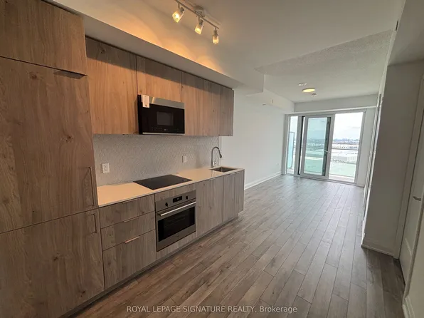 15 Skyridge Dr, Brampton, ON