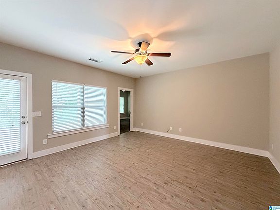 4th image of 11648 Andrew Way