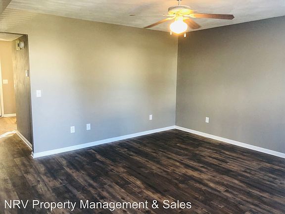 3rd image of 685 N High St APT G