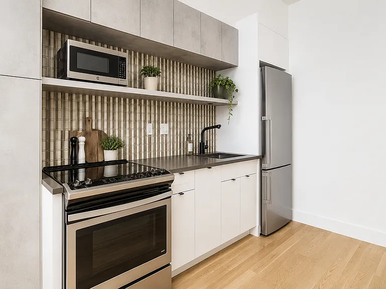 22 Starr St #4B — Photo 2