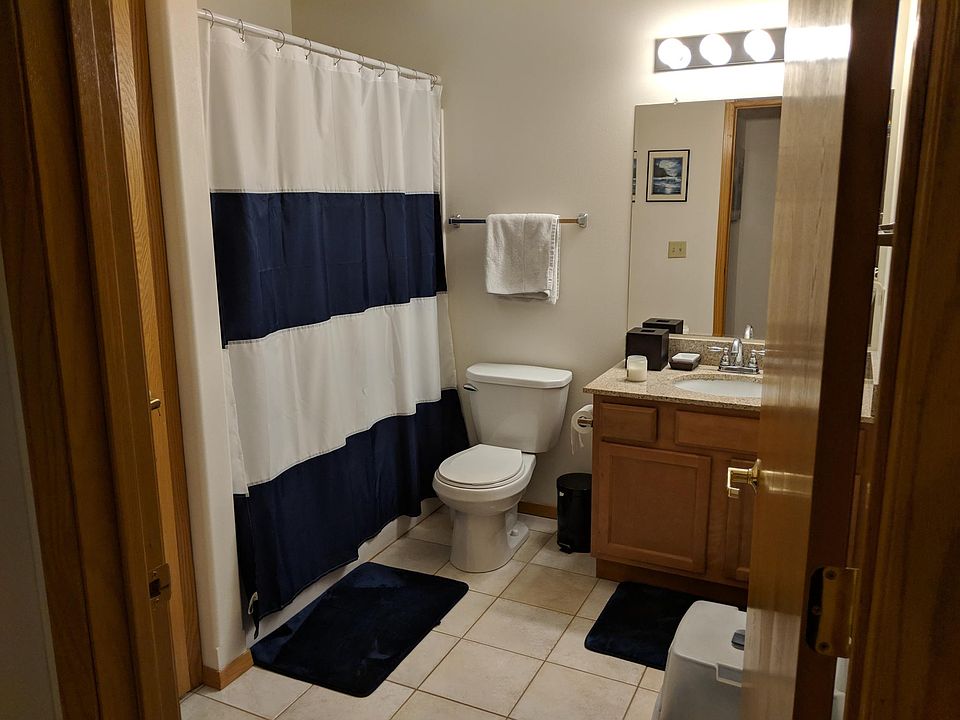 1st image of 2727 Park Place Ln APT 305